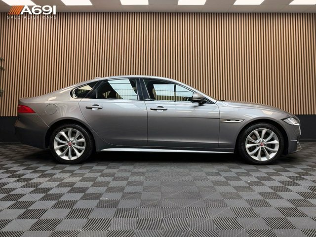 Jaguar XF 2.0I 250 Chequered Flag Grey #8