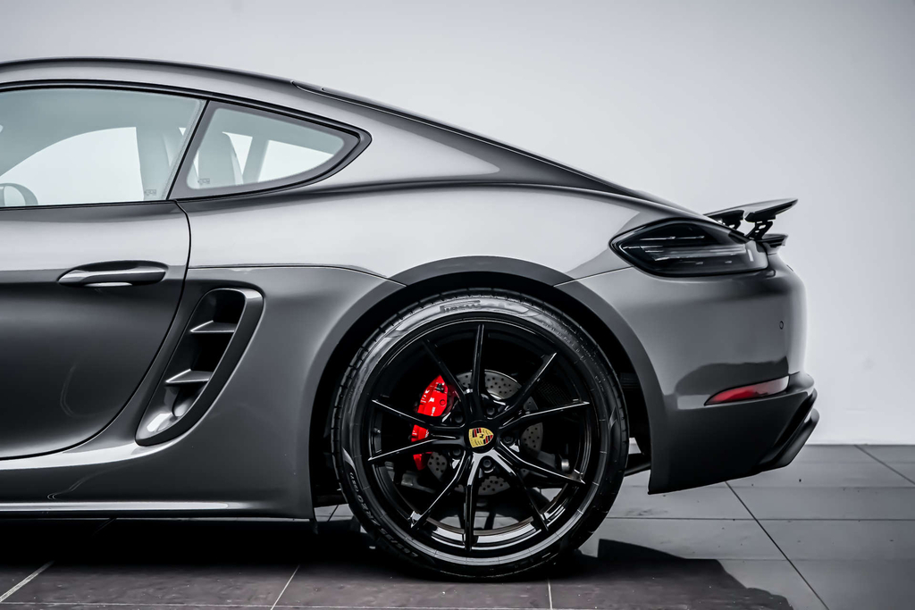 Porsche 718 Cayman 2L Null Black #12