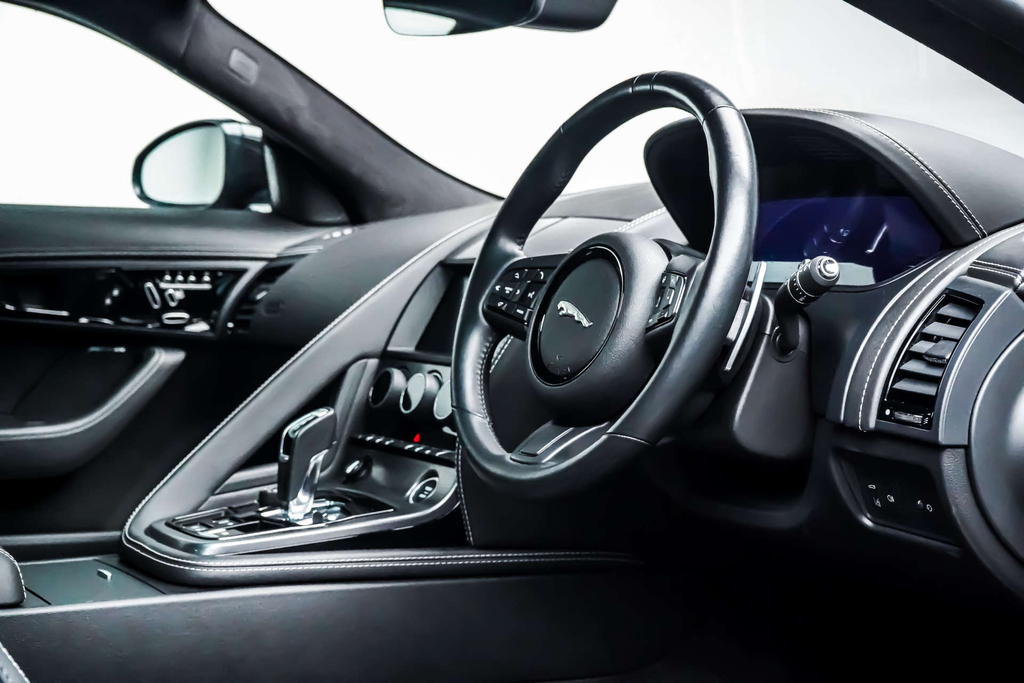 Jaguar F-Type V8 75 Euro 6 Black #9