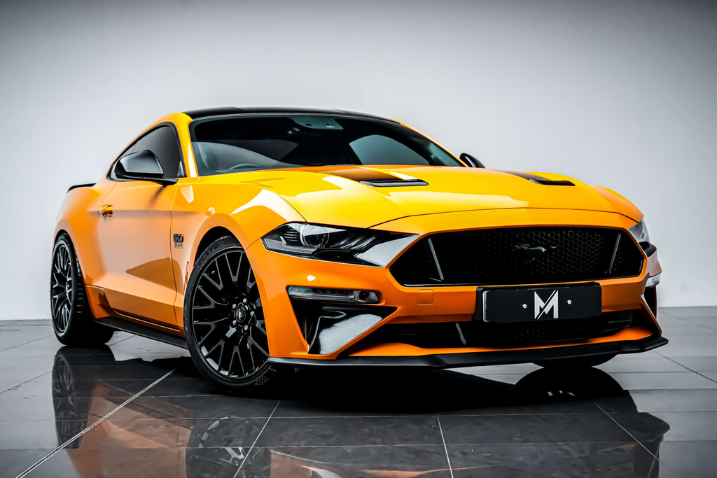 Ford Mustang V8 Gt Fastback Euro 6 Orange