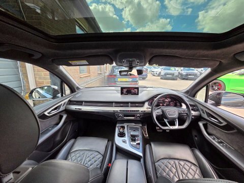 Audi SQ7 4.0 Tdi V8 Black #16