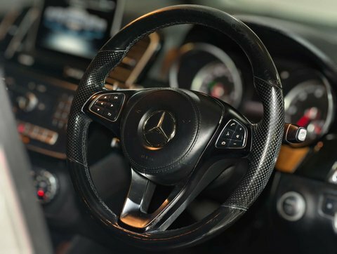 Mercedes-Benz GLS Class Black #32