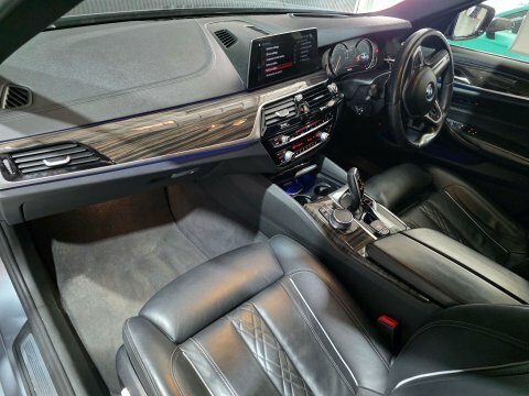 BMW 5 Series White #18