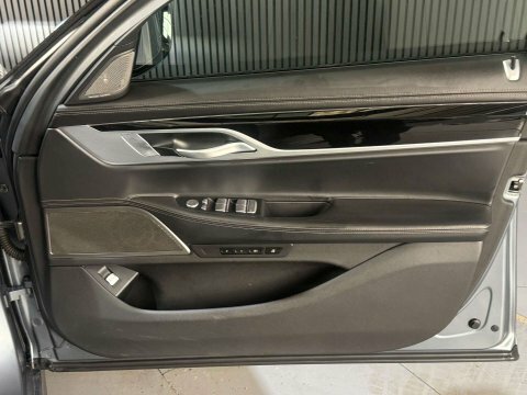 BMW 7 Series 3.0 730D M Blue #40