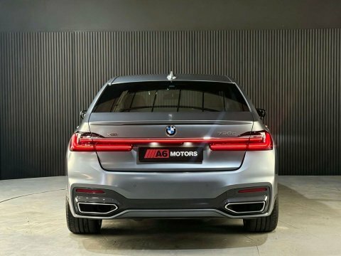 BMW 7 Series 3.0 730D M Blue #10