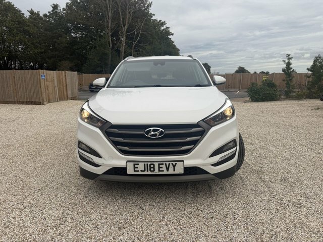 Hyundai Tucson 2.0 Crdi Se Nav Suv 4Wd Euro 6 White #2