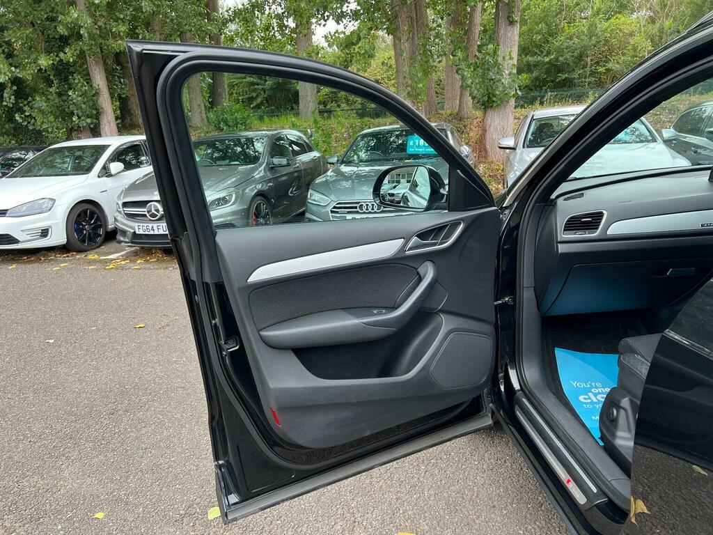 Audi Q3 Estate White #31
