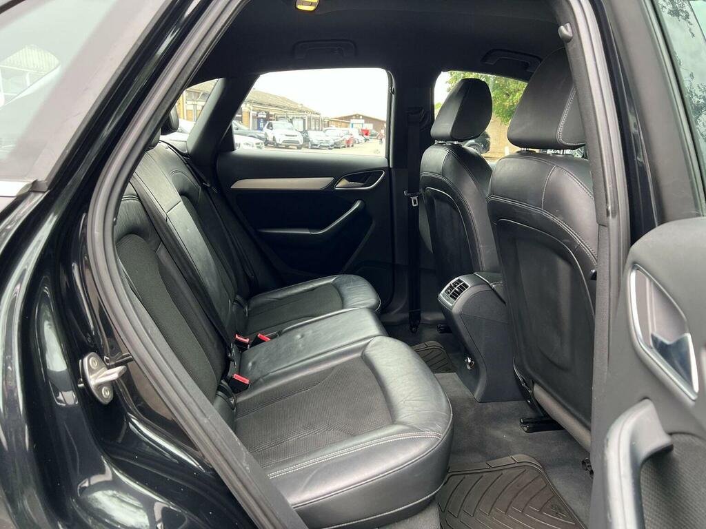 Audi Q3 Estate White #25