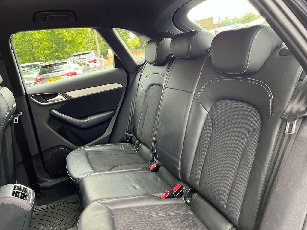 Audi Q3 Estate White #30