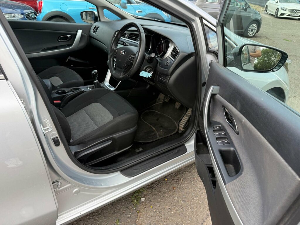 Kia Ceed Crdi 2 Isg 5-Door Silver #26