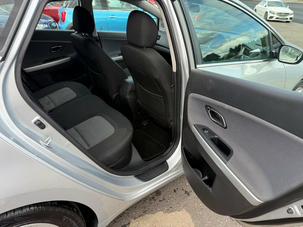 Kia Ceed Crdi 2 Isg 5-Door Silver #21