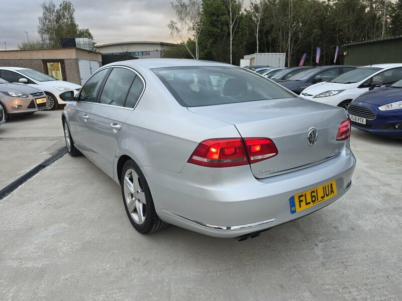 Volkswagen Passat 2.0-Passat-se-bluemotion-technology-tdi-4dr Silver #5