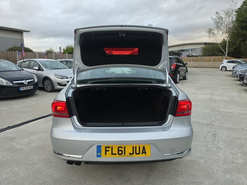Volkswagen Passat Silver #11
