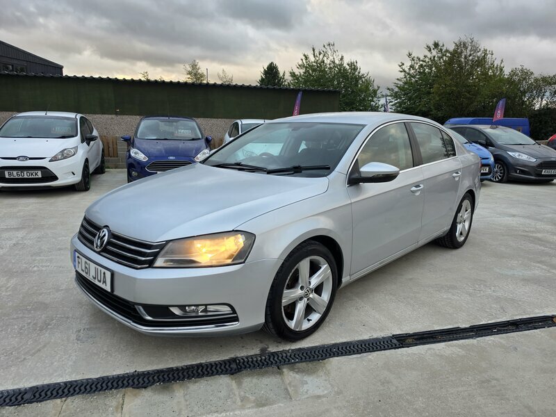 Volkswagen Passat Silver #7