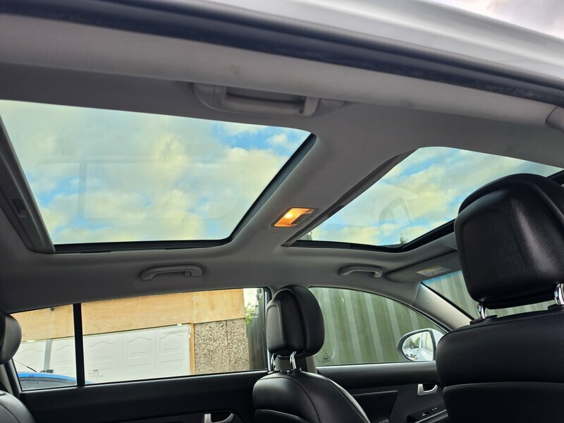 Kia Sportage 1.7L 2 White #10