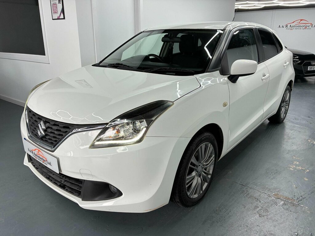 Suzuki Baleno White #8