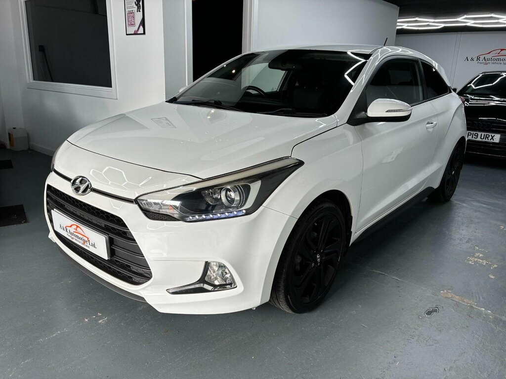 Hyundai I20 1.2 Blue Drive Sport Nav Euro 6 Ss White #6