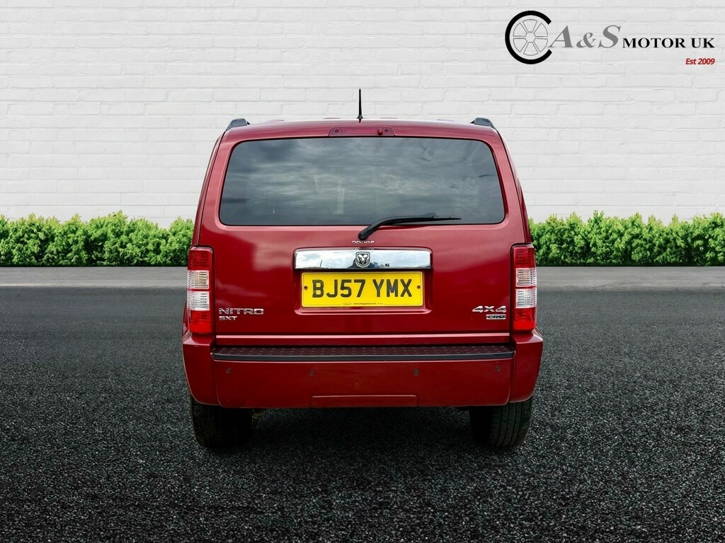 Dodge Nitro Suv 2.8 Crd Sxt 200757 Red #5