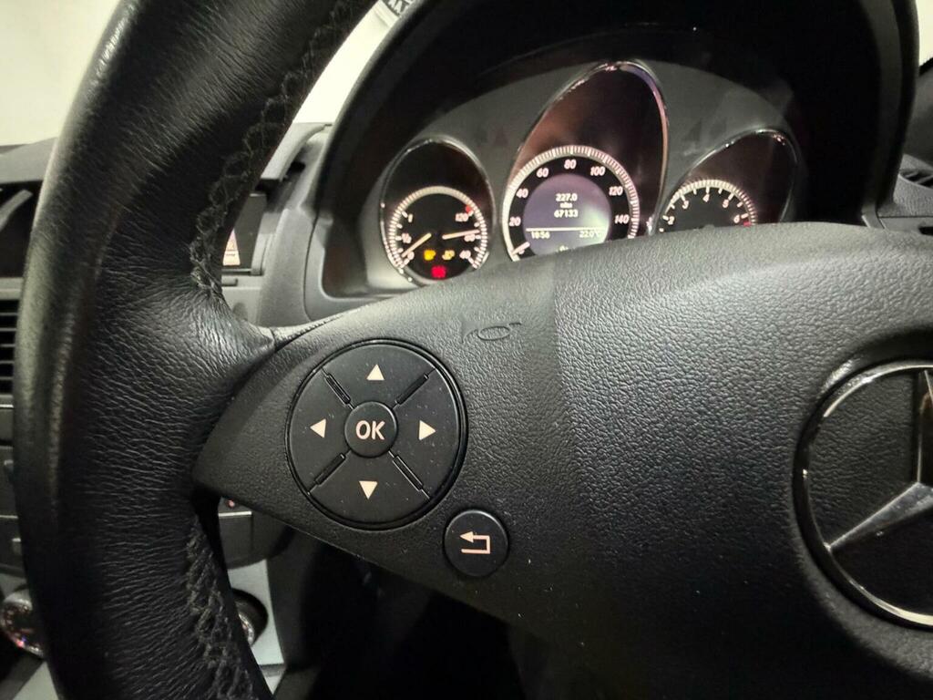 Mercedes-Benz C Class 2.1 C220 Cdi Blueefficiency Elegance 170 Bhp Black #20