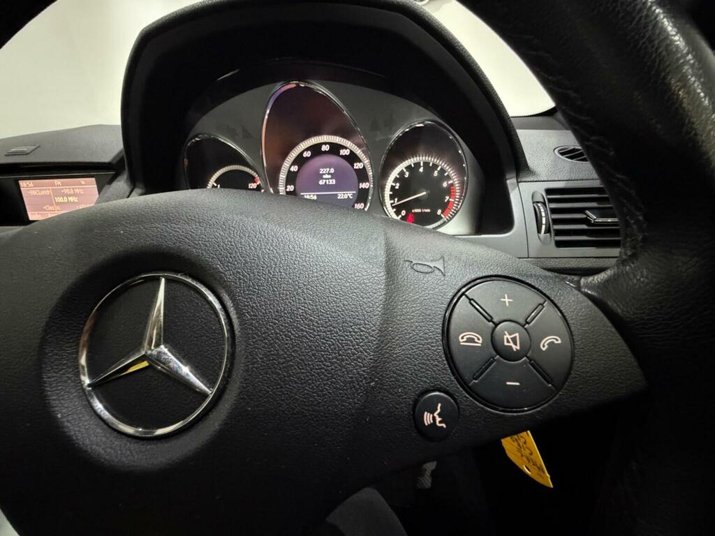 Mercedes-Benz C Class 2.1 C220 Cdi Blueefficiency Elegance 170 Bhp Black #31