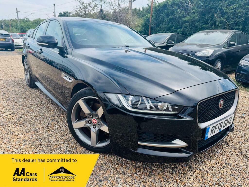 Jaguar XE 2.0I Gpf R-sport Euro 6 S S Black