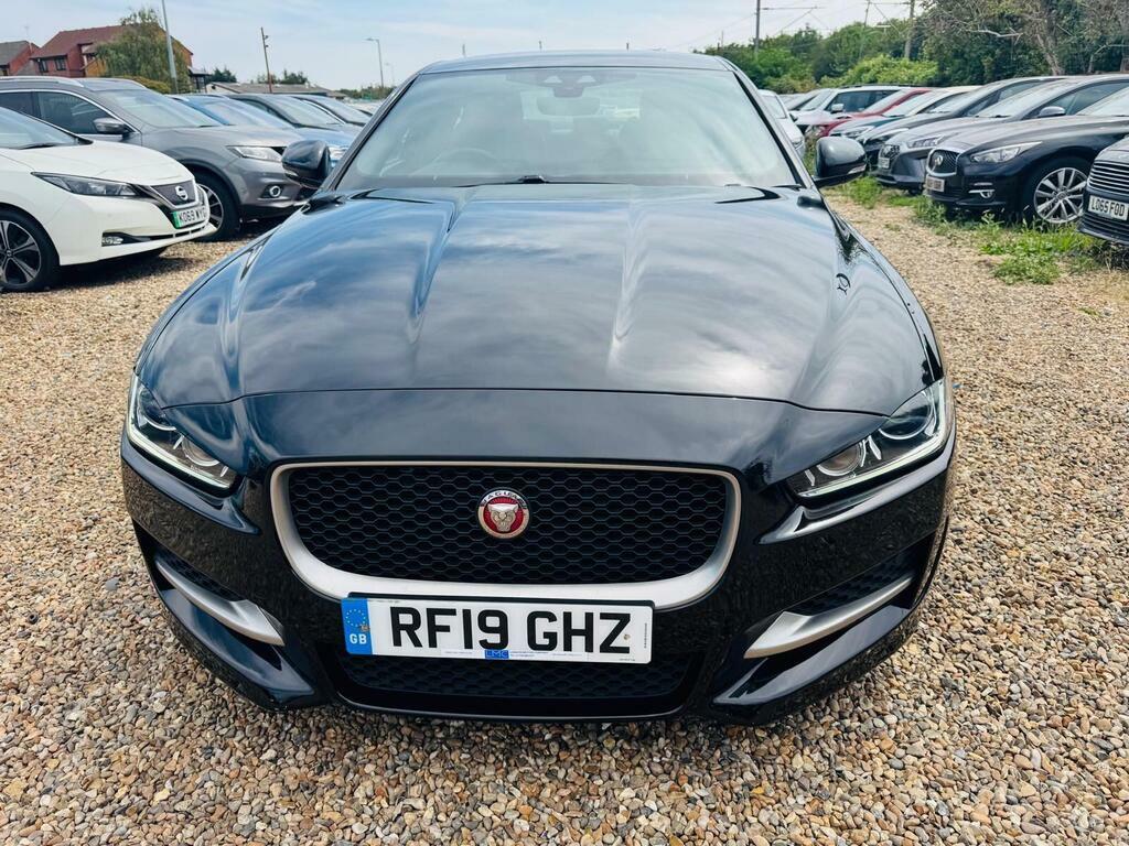 Jaguar XE R-dynamic S White #17