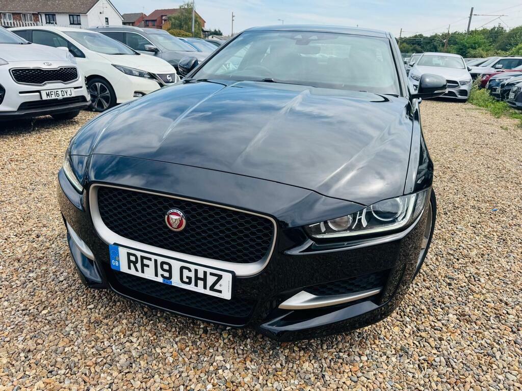 Jaguar XE R-dynamic S White #15