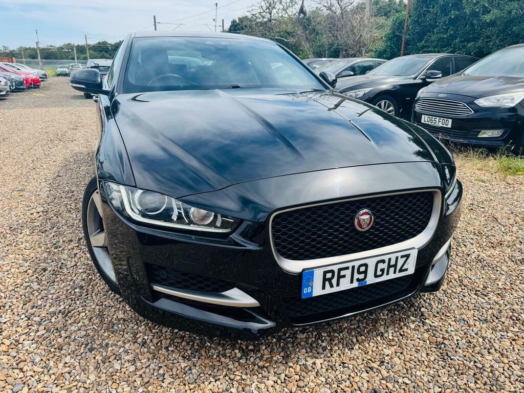 Jaguar XE R-dynamic S White #8