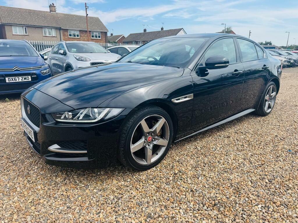 Jaguar XE R-dynamic S White #22