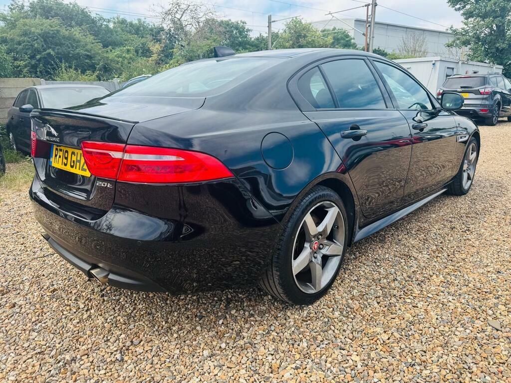 Jaguar XE R-dynamic S White #39