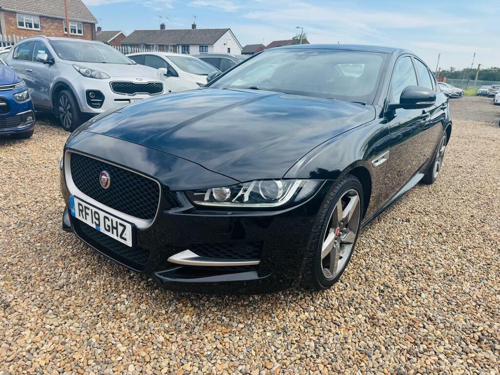 Jaguar XE R-dynamic S White #20