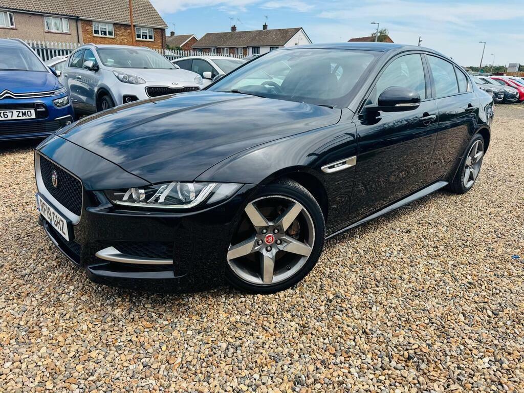 Jaguar XE R-dynamic S White #23