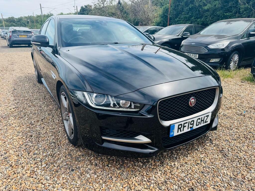 Jaguar XE R-dynamic S White #12