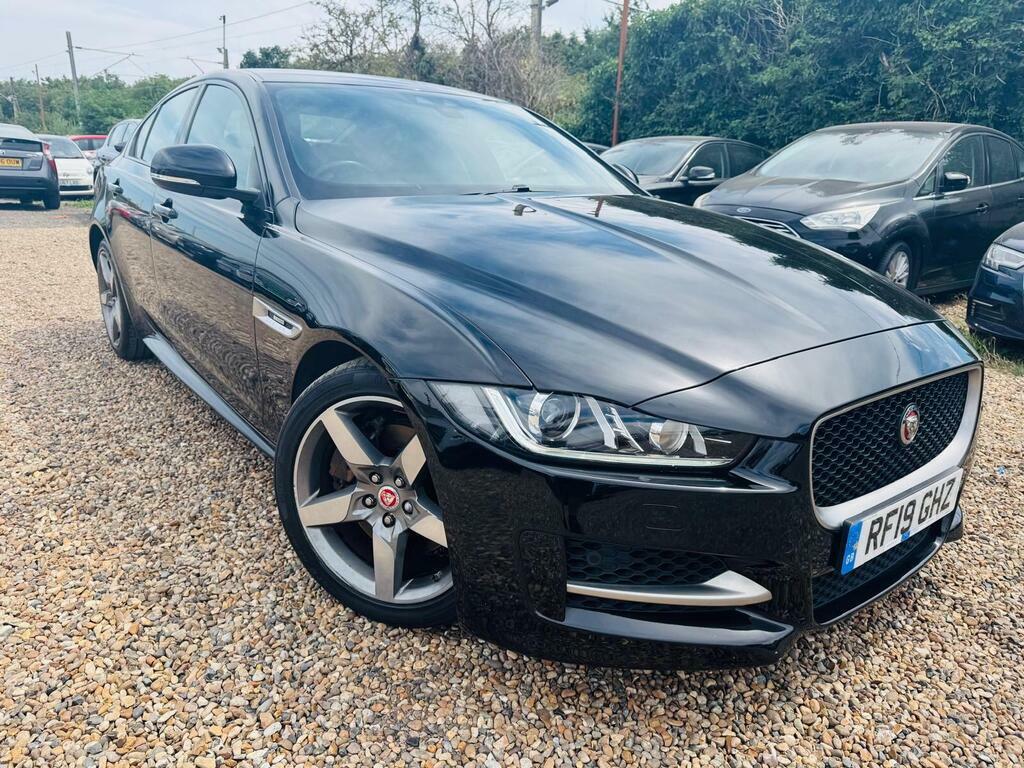 Jaguar XE R-dynamic S White #9