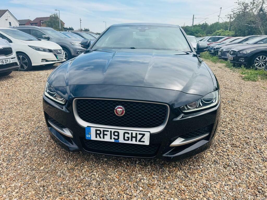 Jaguar XE R-dynamic S White #13
