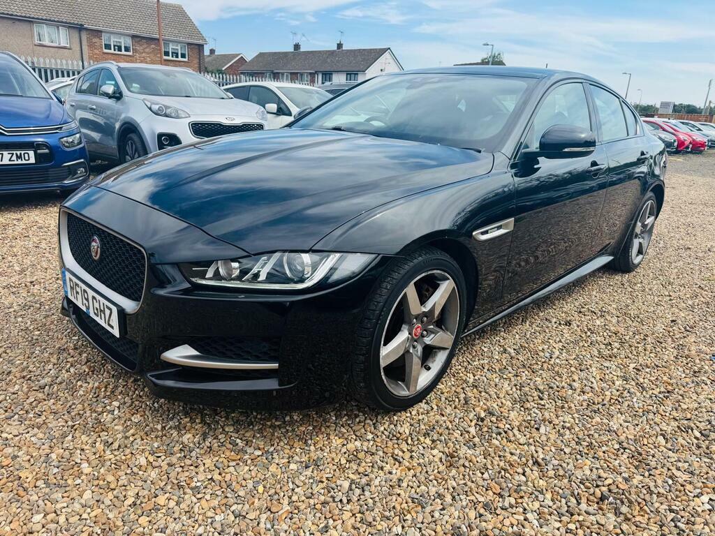 Jaguar XE R-dynamic S White #21