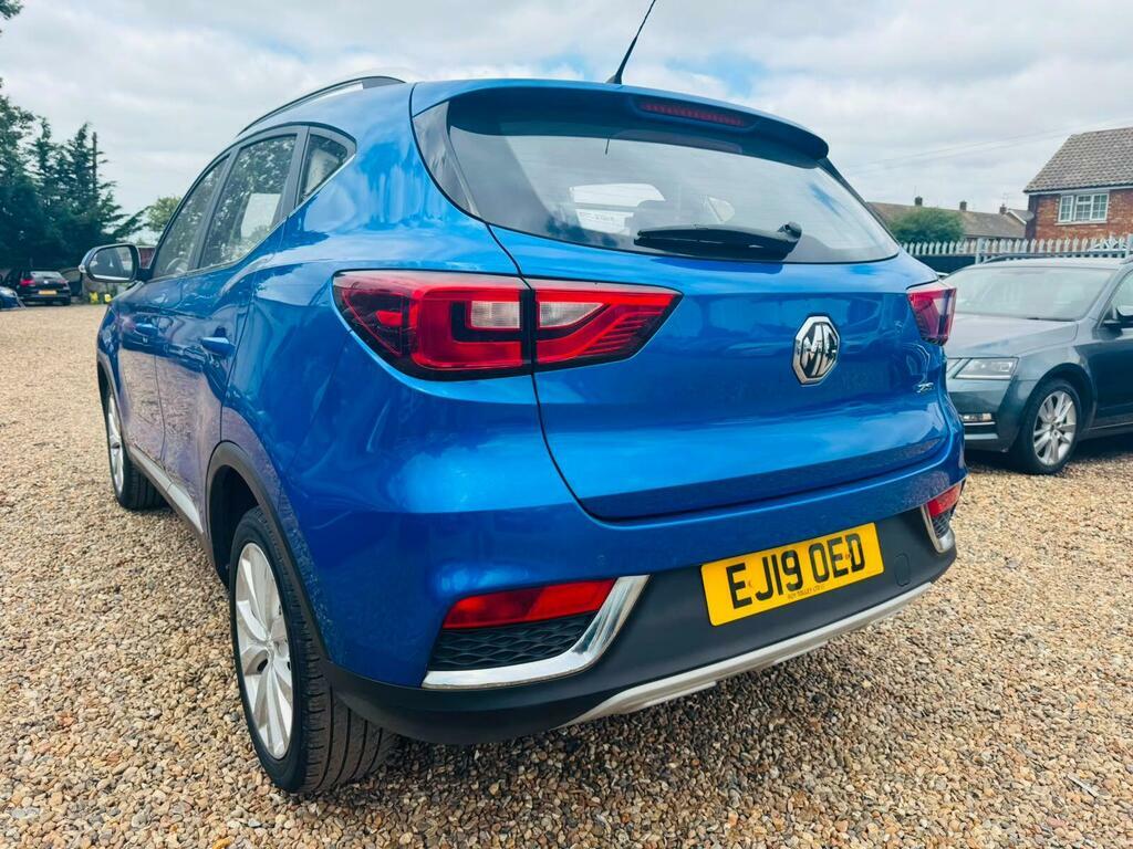 MG ZS Excite White #4