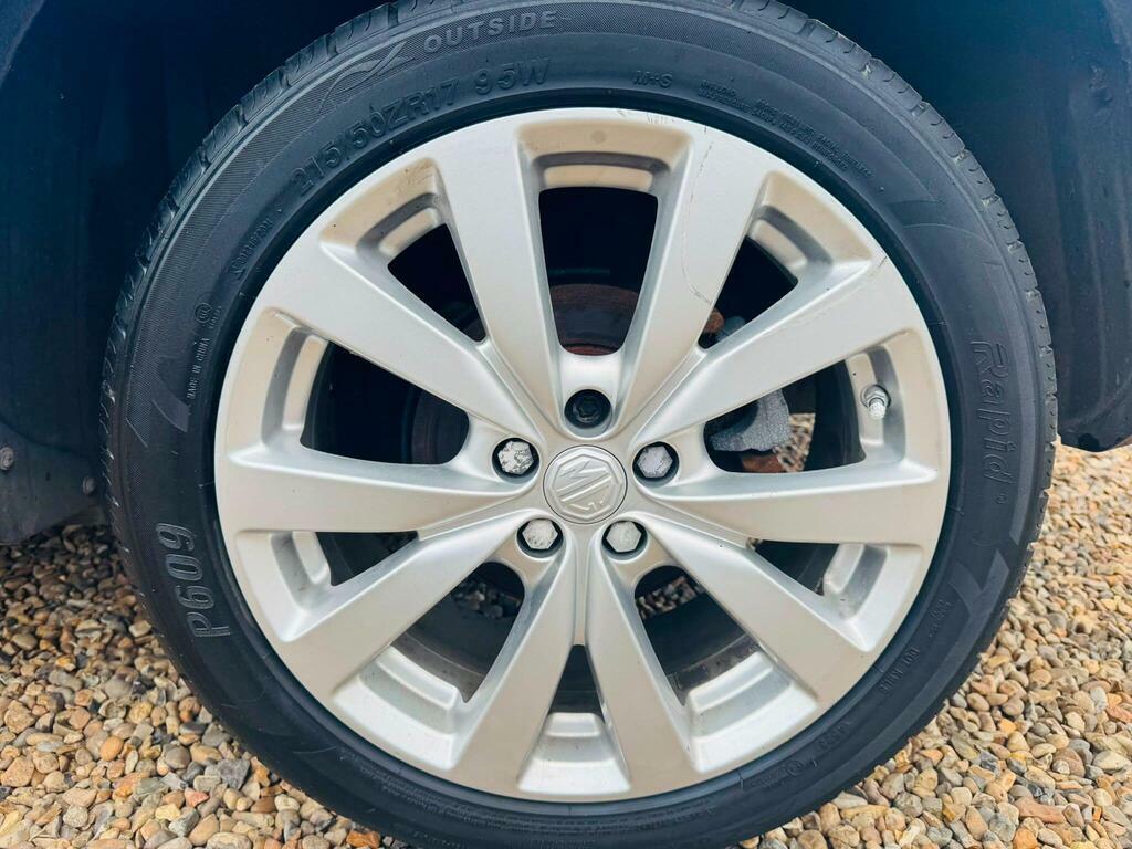 MG ZS Excite White #50