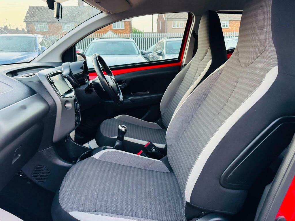 Toyota Aygo Aygo X-clusive Vvt-i Silver #51
