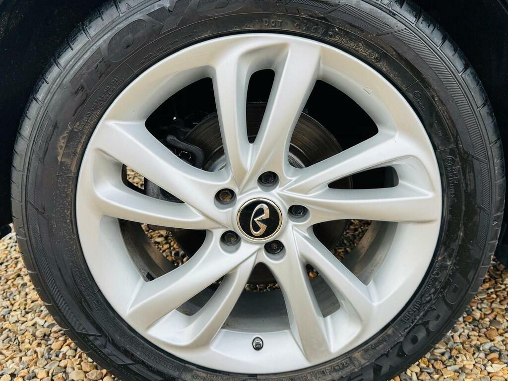 Infiniti Q30 Premium Grey #42