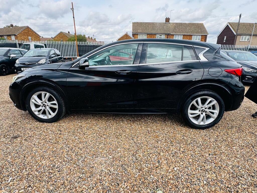 Infiniti Q30 Premium Grey #22