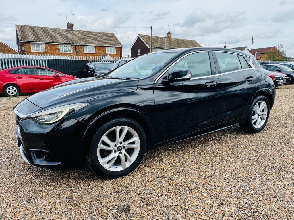 Infiniti Q30 Premium Grey #3