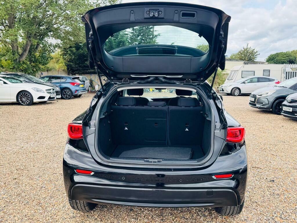 Infiniti Q30 Premium Grey #46