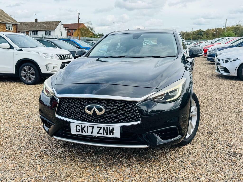Infiniti Q30 Premium Grey #11