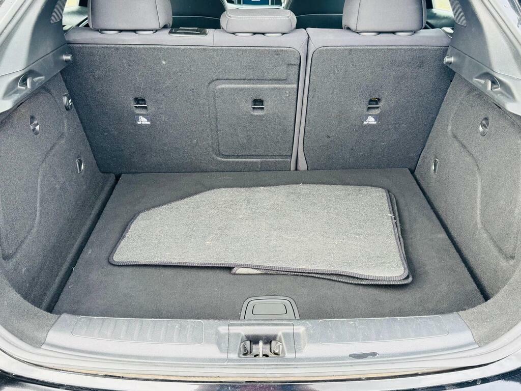 Infiniti Q30 Premium Grey #48