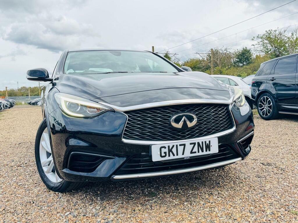 Infiniti Q30 Premium Grey #13