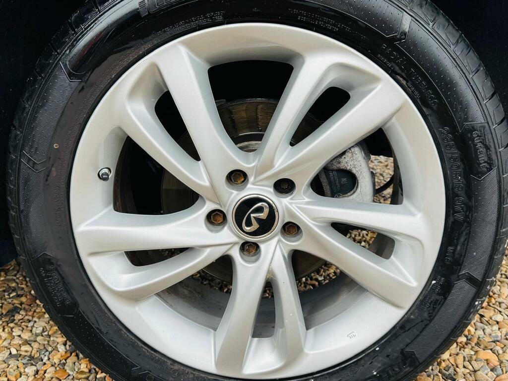 Infiniti Q30 Premium Grey #43