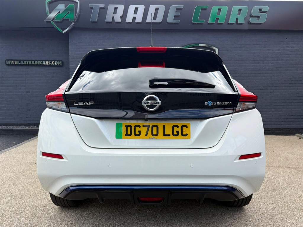 Nissan Leaf Hatchback White #6