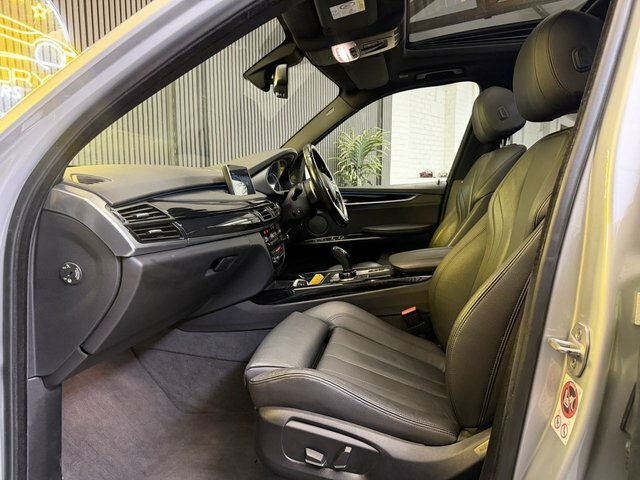 BMW X5  Black #10