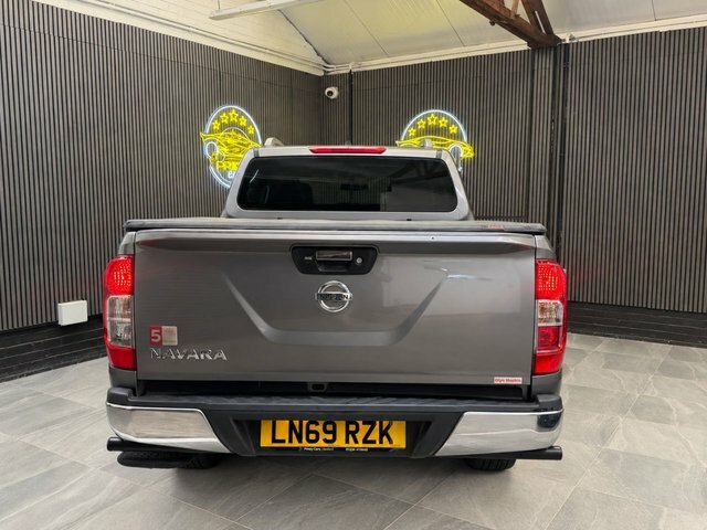 Nissan Navara 2.3 Dci Tekna Pickup Double Cab 4W Grey #5